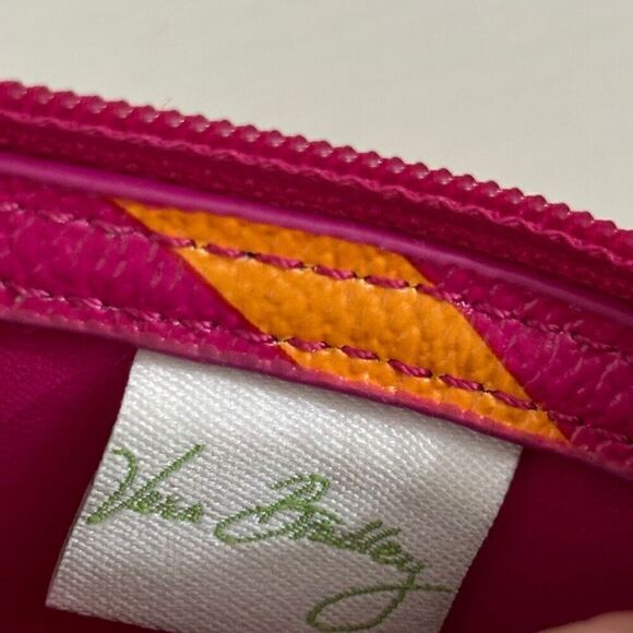 Vera Bradley Slim Coin Purse W/ Key  “ZIGGY ZAGS” Pattern (2014) RETIRED - Picture 10 of 12